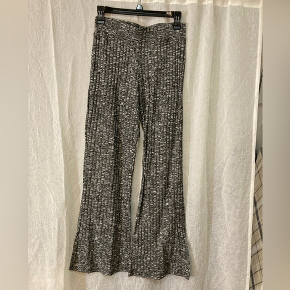 Juicy Couture Ribbed Heather Gray Flare High Rise Knit Pants Size S - Picture 2 of 4